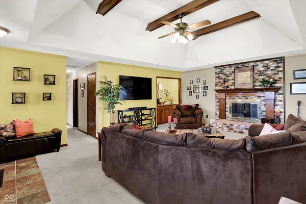 $325,000 | 1344 Angela Court, Plainfield, IN 46168