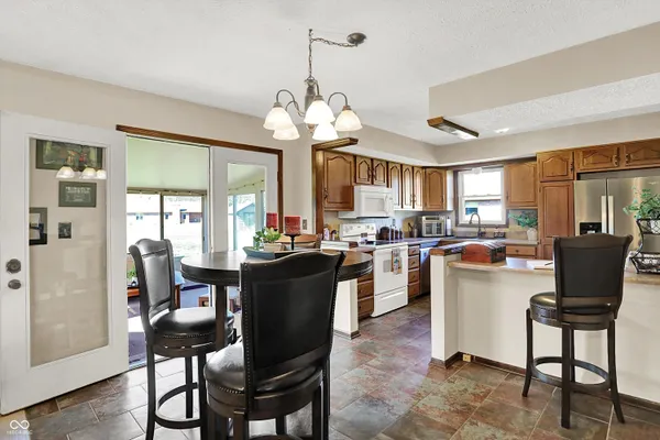$325,000 | 1344 Angela Court, Plainfield, IN 46168