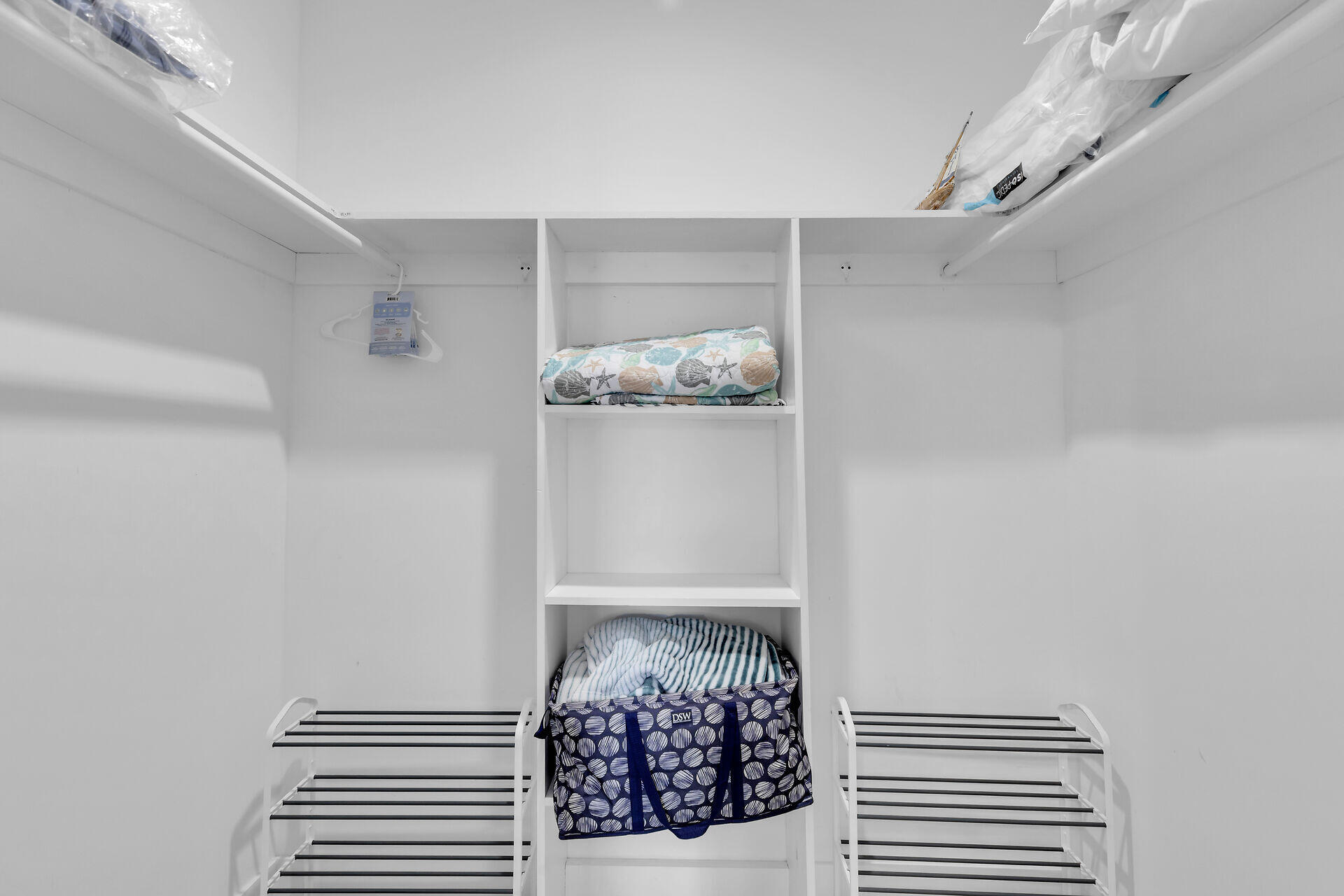 667 Colson Drive Key Largo, FL 33037 - Photo 18 of 48 a room with a table and a chandelier