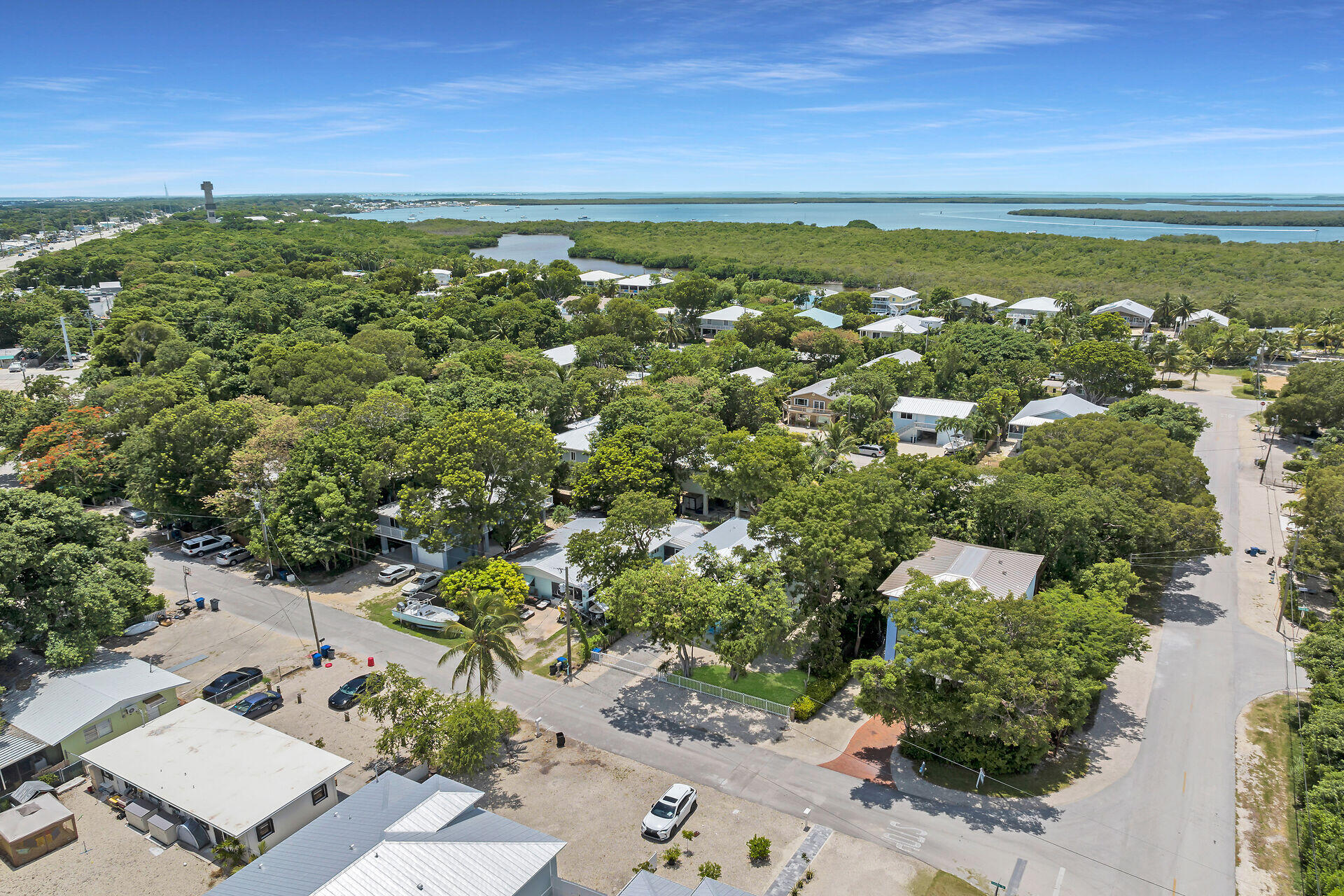 667 Colson Drive Key Largo, FL 33037 - Photo 43 of 48 a view of city and ocean