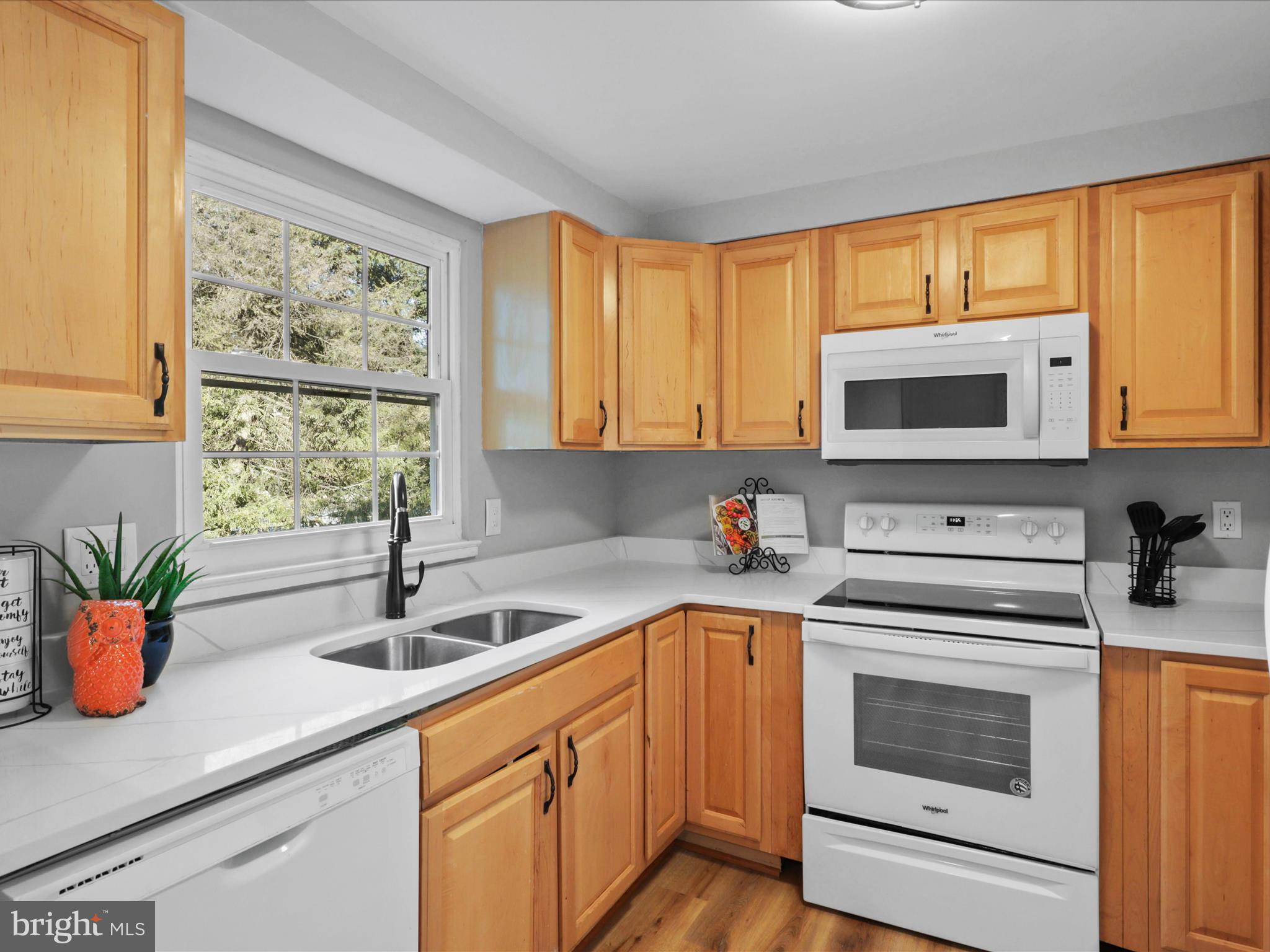 11792 Bayfield Court Reston, VA 20194 - Photo 12 of 45 Gallery Image 12