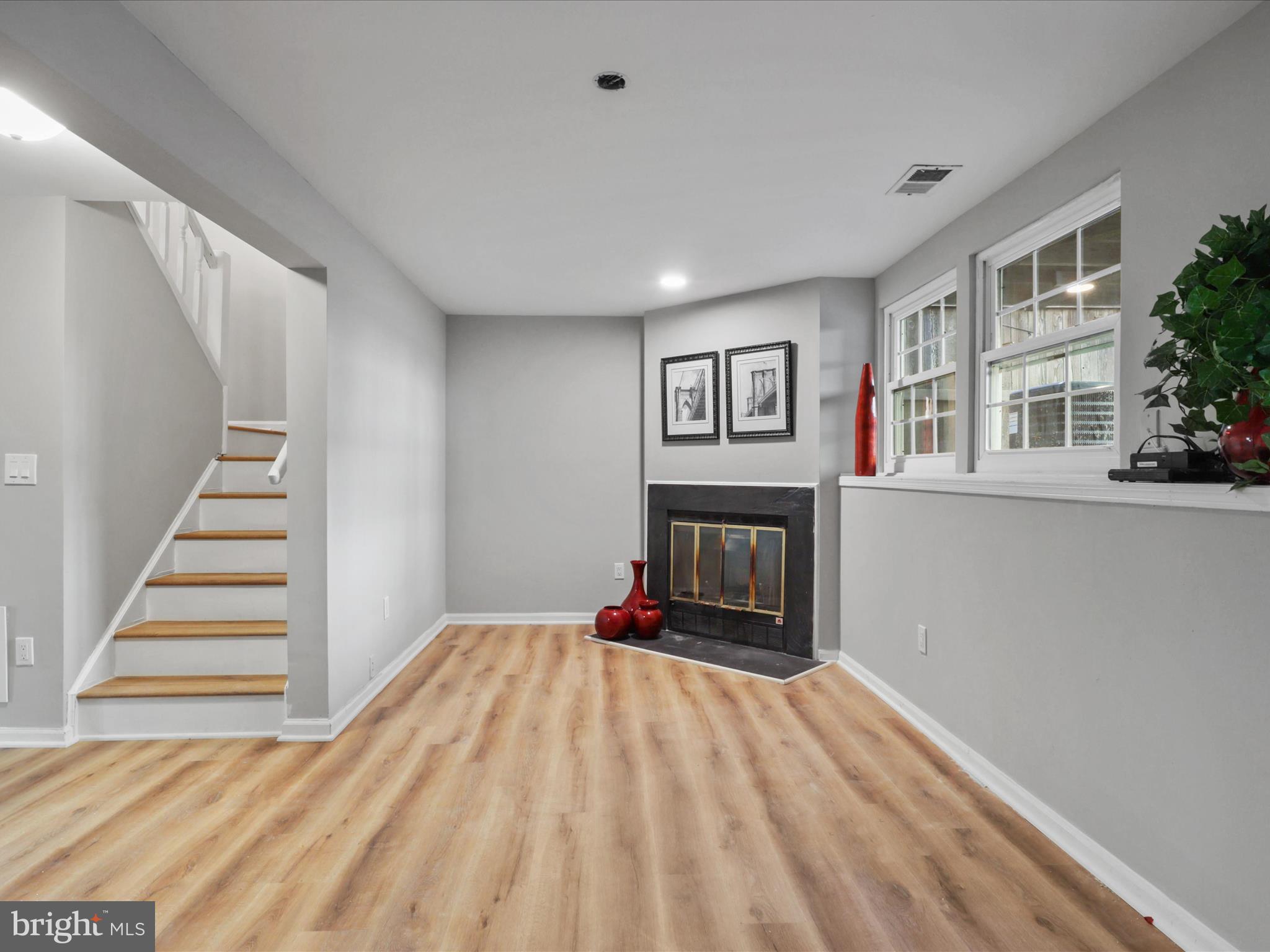11792 Bayfield Court Reston, VA 20194 - Photo 24 of 45 Gallery Image 24