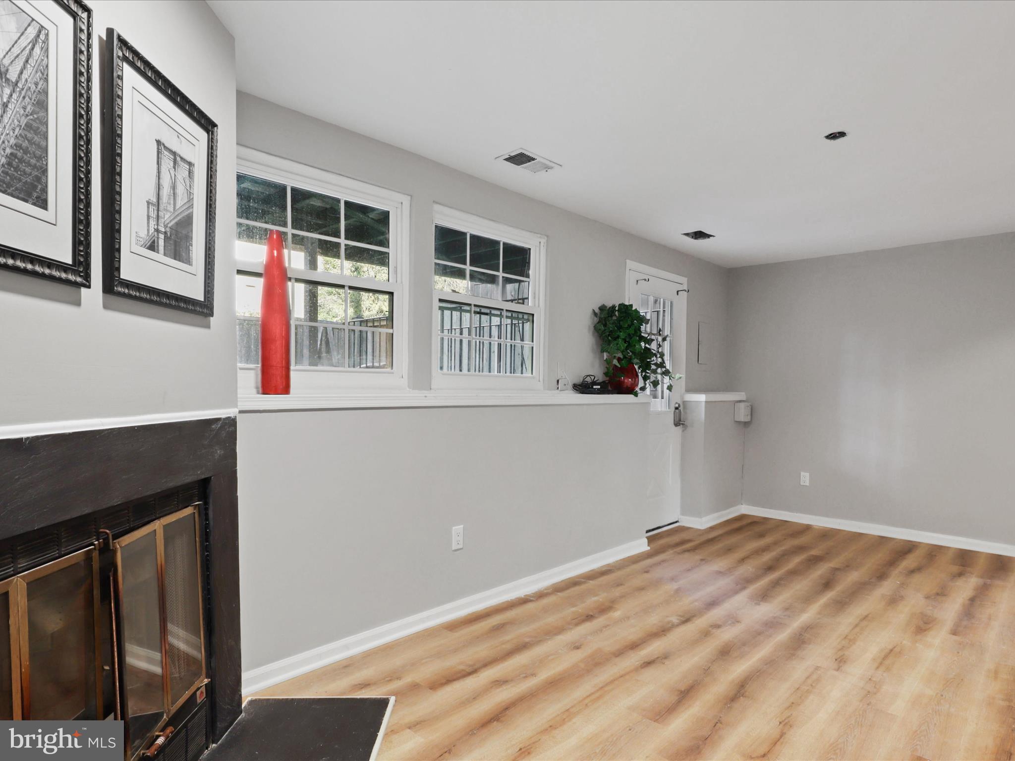 11792 Bayfield Court Reston, VA 20194 - Photo 25 of 45 Gallery Image 25