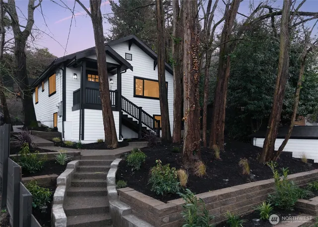 $1,395,000 | 3448 14th Avenue West, Seattle, WA 98119
