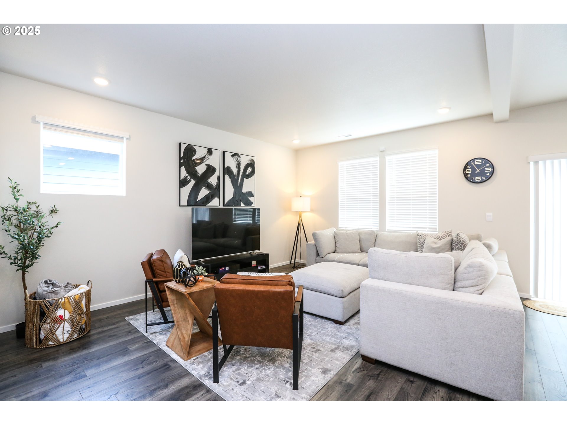 2685 V Street Springfield, OR 97477 - Photo 6 of 22 a living room with furniture a window and a flat screen tv
