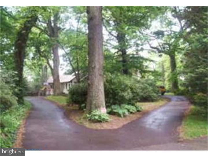 45 Ridge Avenue Morrisville, PA 19067 - Photo 22 of 23 Driveway