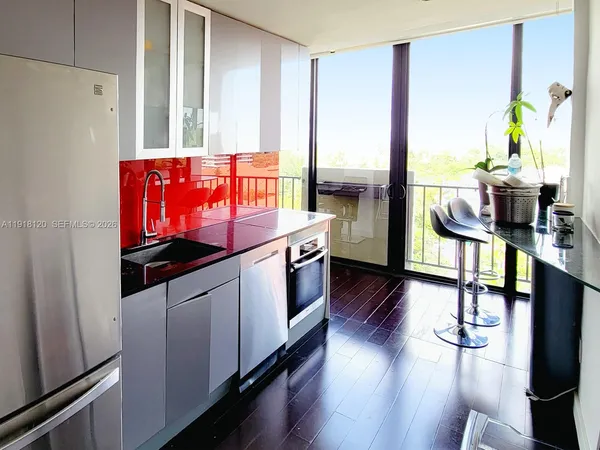 $4,490 | 77 Crandon Boulevard, Unit 10A, Key Biscayne, FL 33149