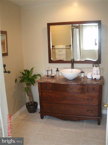 527 Spring House Road Camp Hill, PA 17011 - Photo 14 of 25 Gallery Image 14