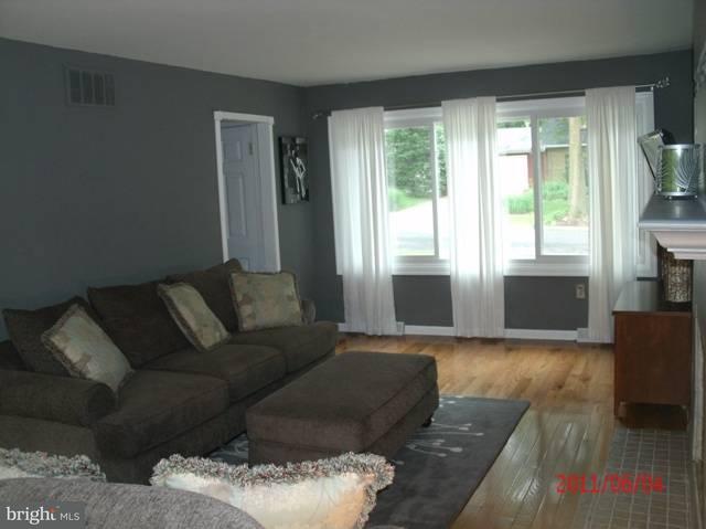 527 Spring House Road Camp Hill, PA 17011 - Photo 10 of 25 Gallery Image 10