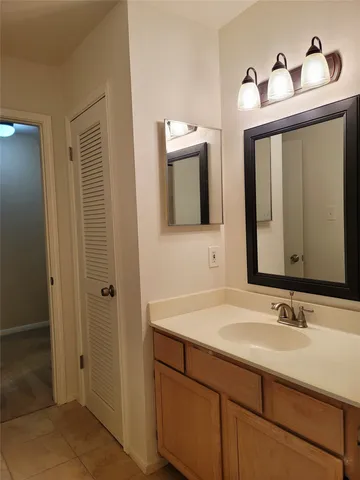 $1,500 | 2203 Place Rebecca Lane, Unit C9, Houston, TX 77090