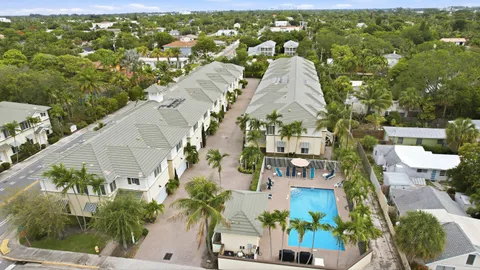 $450,000 | 518 North Federal Highway, Unit 14, Lake Worth, FL 33460