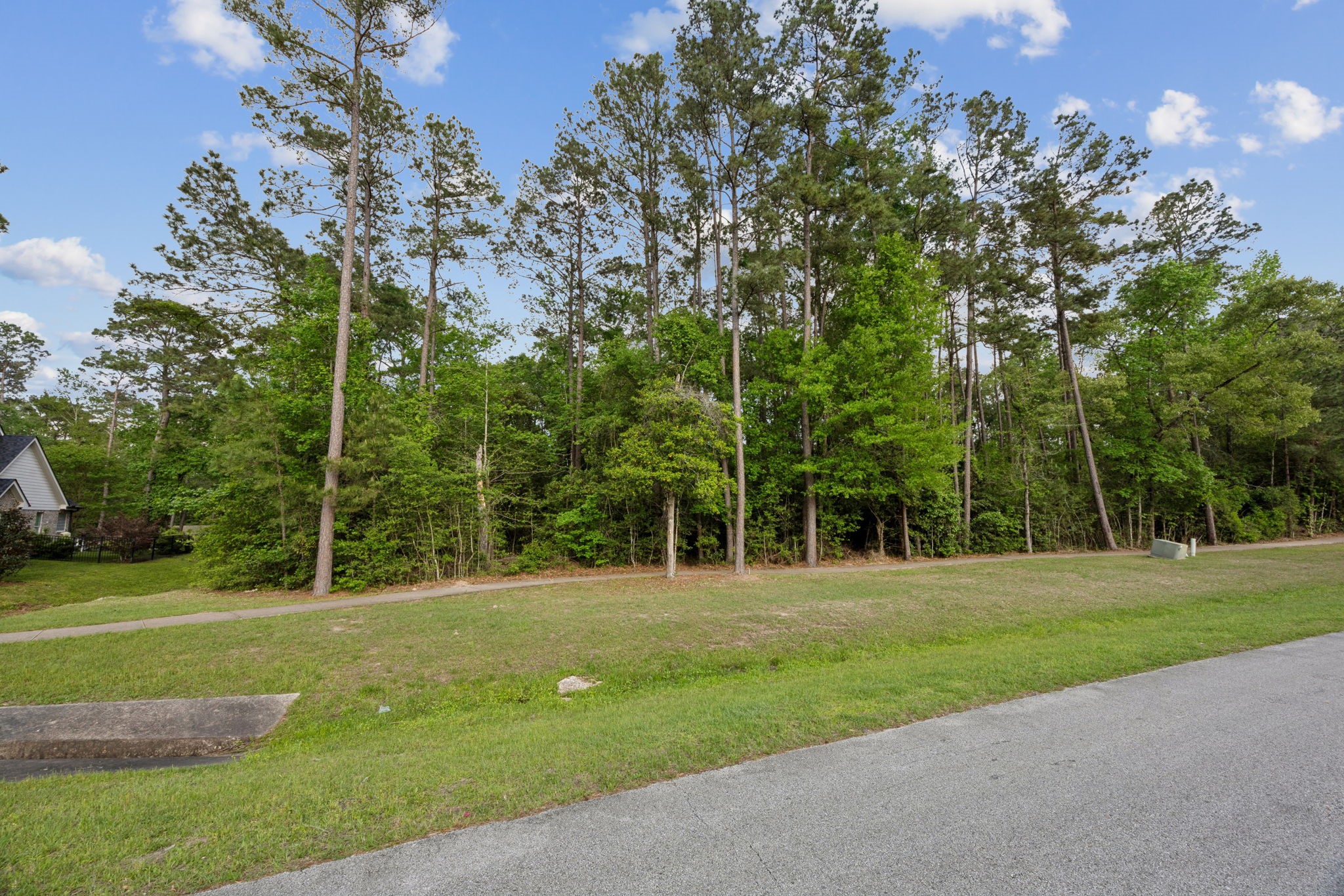 27318 Whispering Maple Way Spring, TX 77386 - Photo 11 of 16 a view of a basketball court