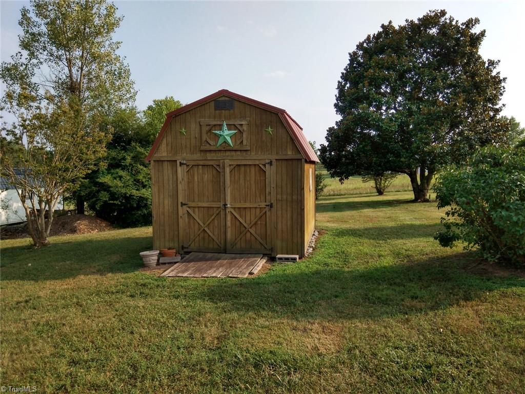 3481 Clingman Road Ronda, NC 28670 - Photo 21 of 21 Gallery Image 21