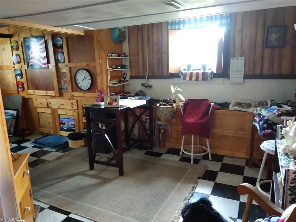 3481 Clingman Road Ronda, NC 28670 - Photo 6 of 21 Gallery Image 6