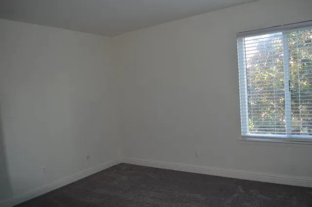 $235,000 | 2881 Huntington Boulevard, Unit 235, Fresno, CA 93721