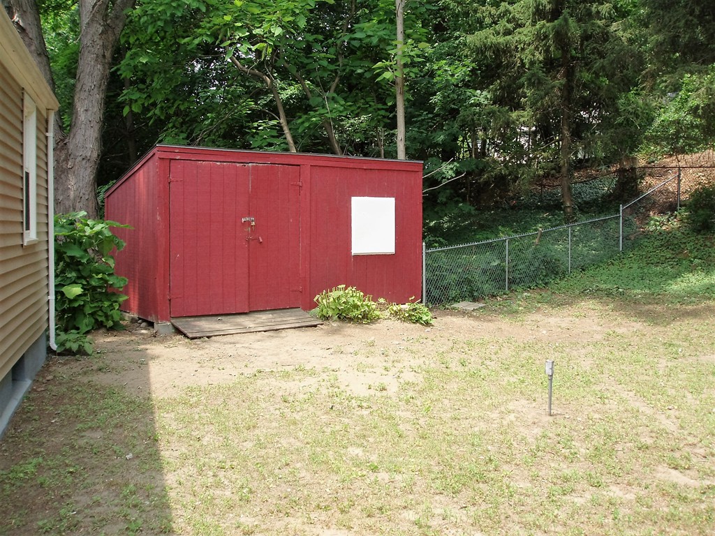 22 Gatewood Road Springfield, MA 01119 - Photo 10 of 11