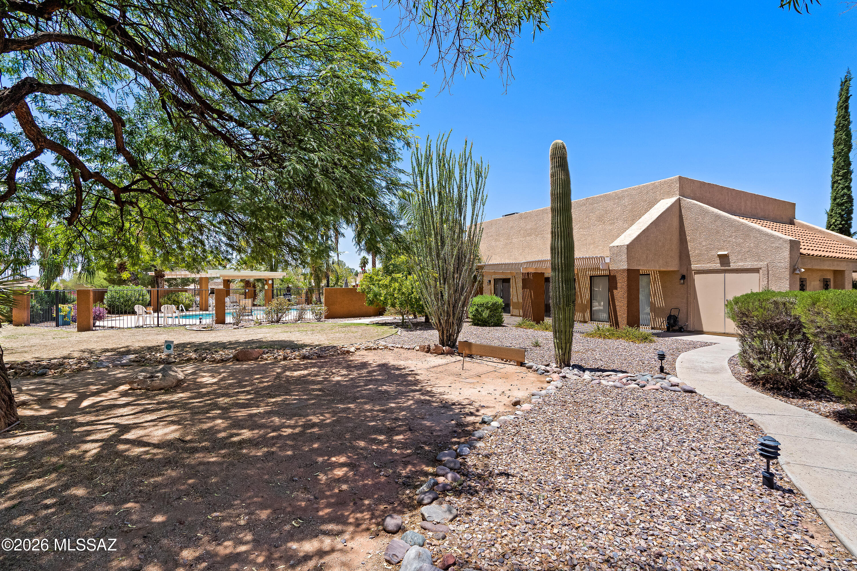 6224 North Rockglen Road Tucson, AZ 85704 - Photo 24 of 26 4 Pool-2/ Club house