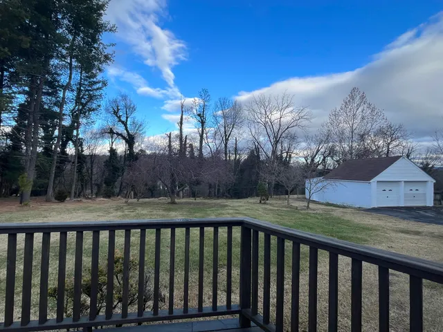 $354,500 | 826 Red Lane, Salem, VA 24153