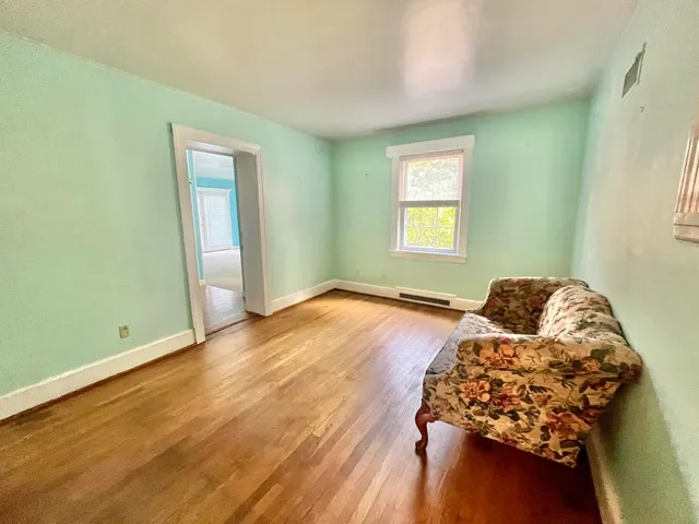 $354,500 | 826 Red Lane, Salem, VA 24153