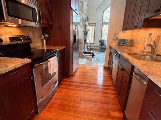 $795,000 | 2 A Townhouse Square, Unit T4, West Dover, VT 05356