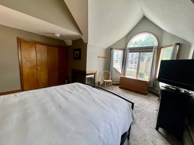 $795,000 | 2 A Townhouse Square, Unit T4, West Dover, VT 05356