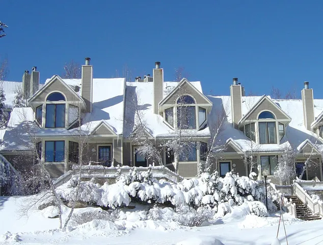 $795,000 | 2 A Townhouse Square, Unit T4, West Dover, VT 05356