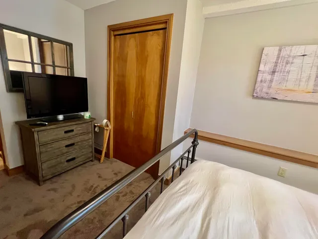 $795,000 | 2 A Townhouse Square, Unit T4, West Dover, VT 05356