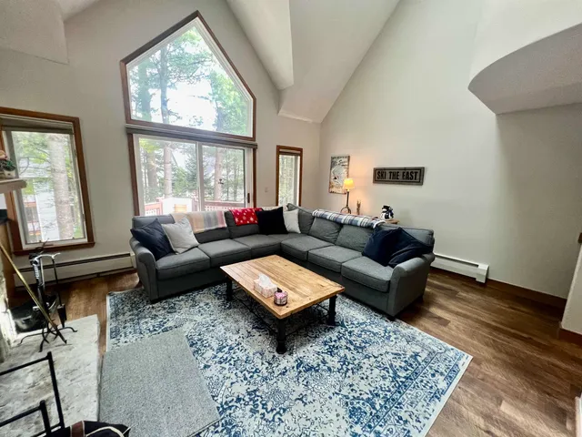 $795,000 | 2 A Townhouse Square, Unit T4, West Dover, VT 05356
