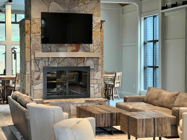 $795,000 | 2 A Townhouse Square, Unit T4, West Dover, VT 05356