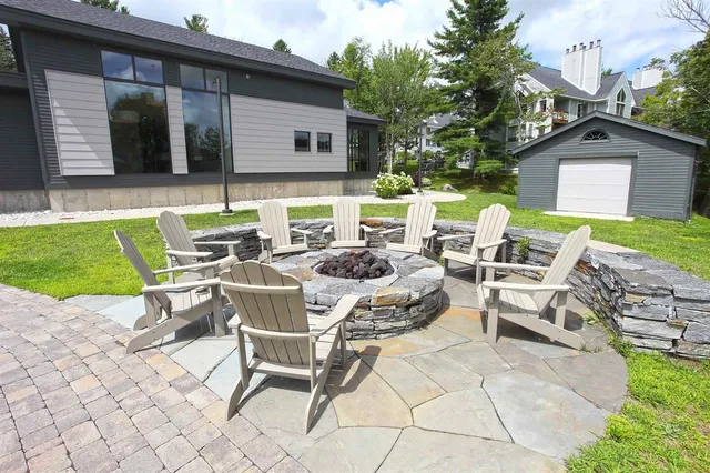 $795,000 | 2 A Townhouse Square, Unit T4, West Dover, VT 05356