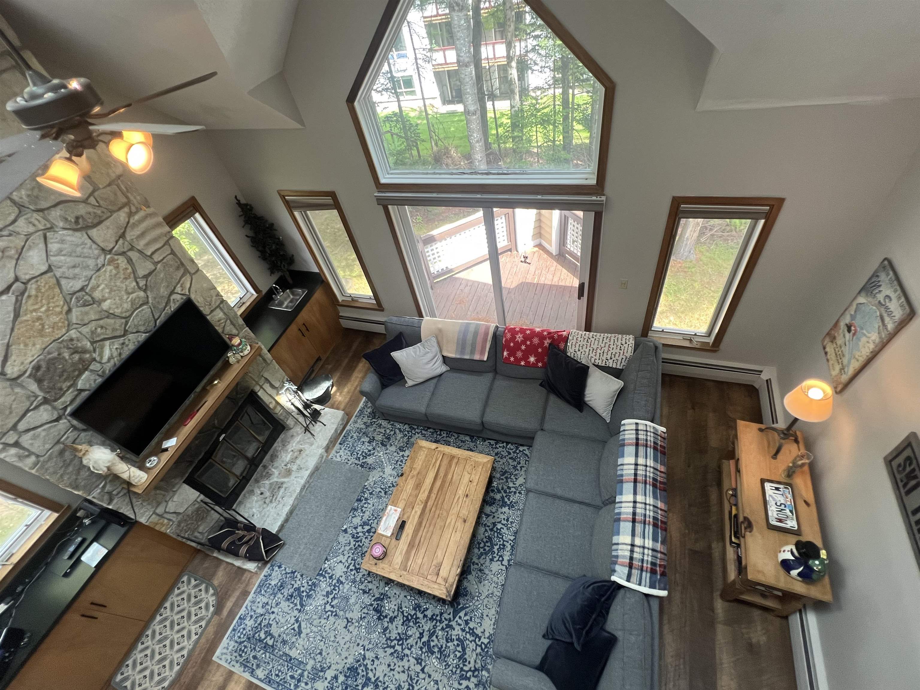 2 A Townhouse Square, Unit T4 West Dover, VT 05356 - Photo 7 of 59