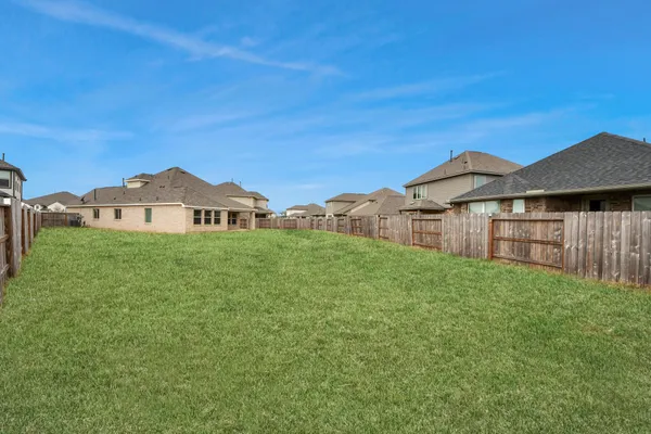 $2,500 | 804 Lake Lacosta Drive, Katy, TX 77493