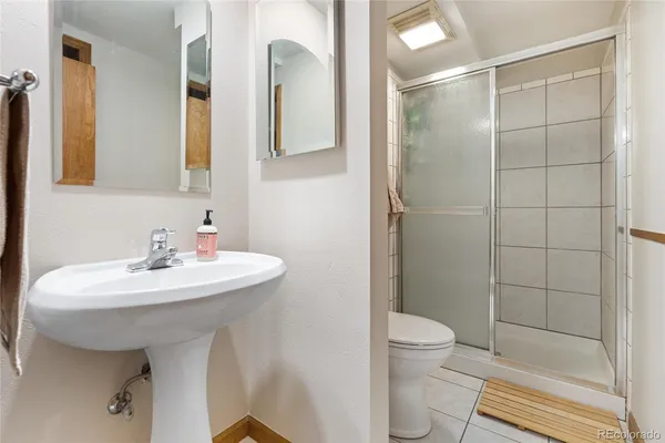 $3,395 | 3741 South Fox Street, Englewood, CO 80110