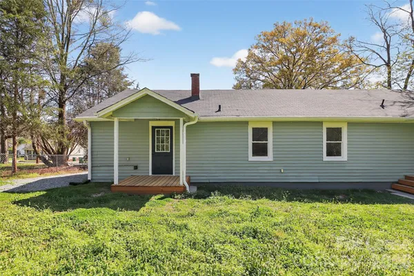 $1,650 | 510 South 12th Street, Unit B, Bessemer City, NC 28016
