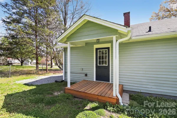 $1,650 | 510 South 12th Street, Unit B, Bessemer City, NC 28016