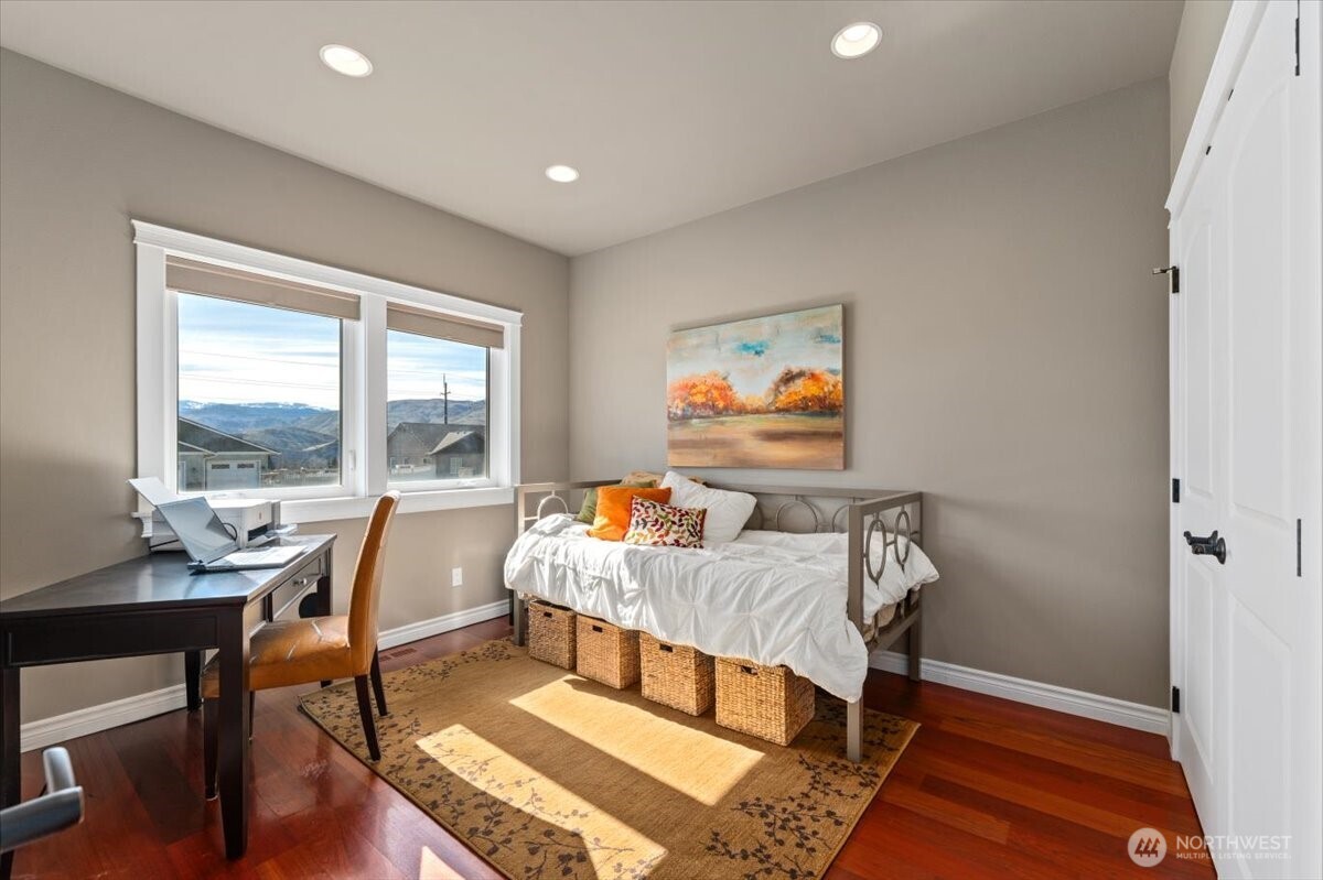 819 Autumn Crest Drive Wenatchee, WA 98801 - Photo 16 of 38