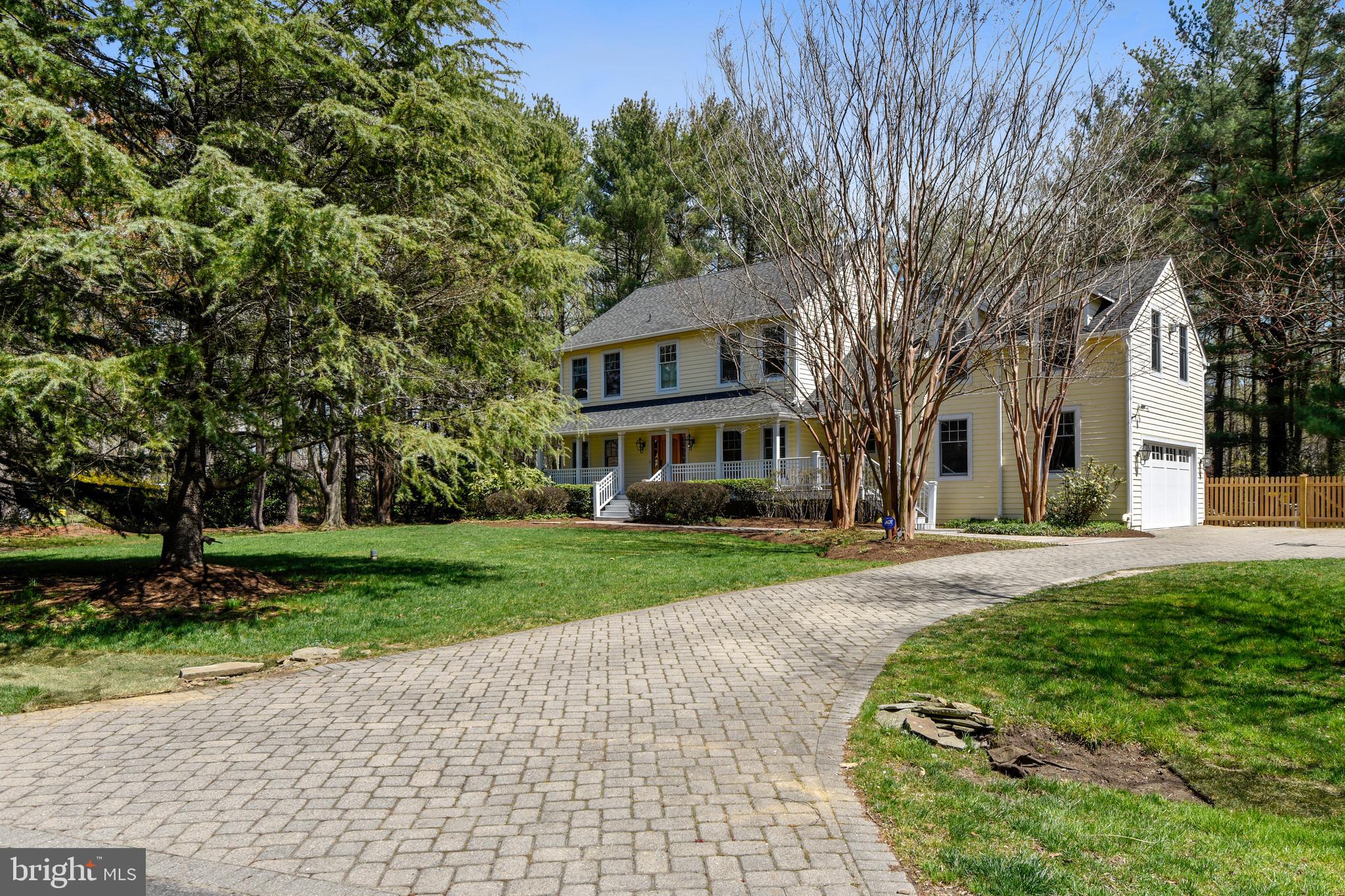 24 Shadow Point Court Edgewater, MD 21037 - Photo 3 of 60 Wide Brick Driveway