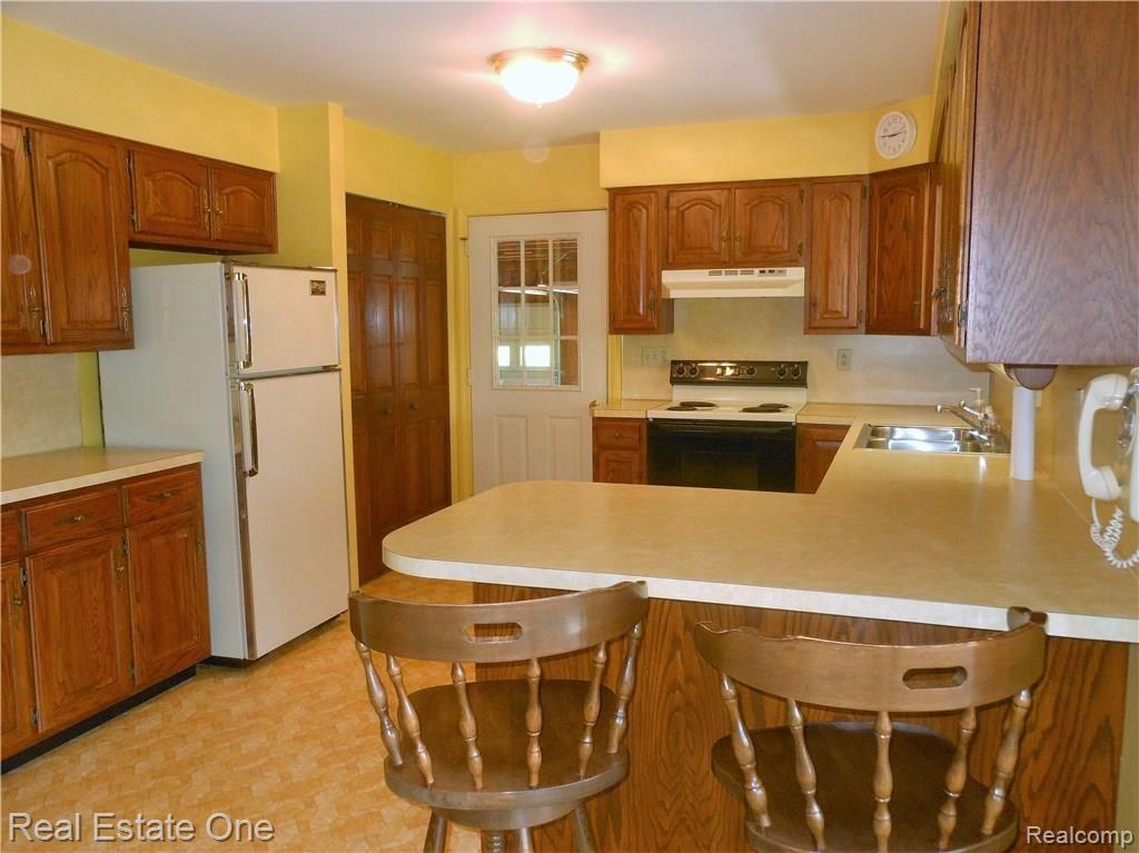 7092 East Holly Road Holly, MI 48442 - Photo 32 of 54 DSCN3192 (2).JPG