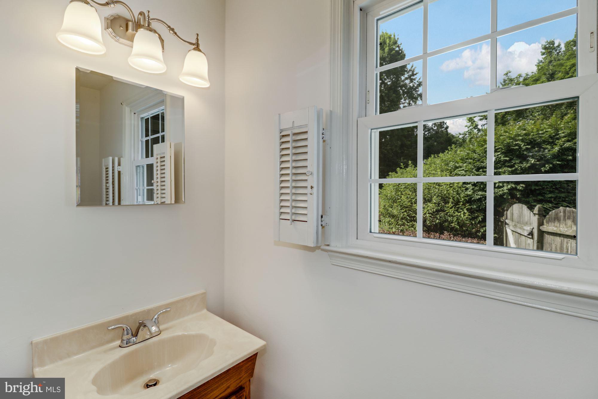 554 Sentinel Road Moorestown, NJ 08057 - Photo 15 of 40