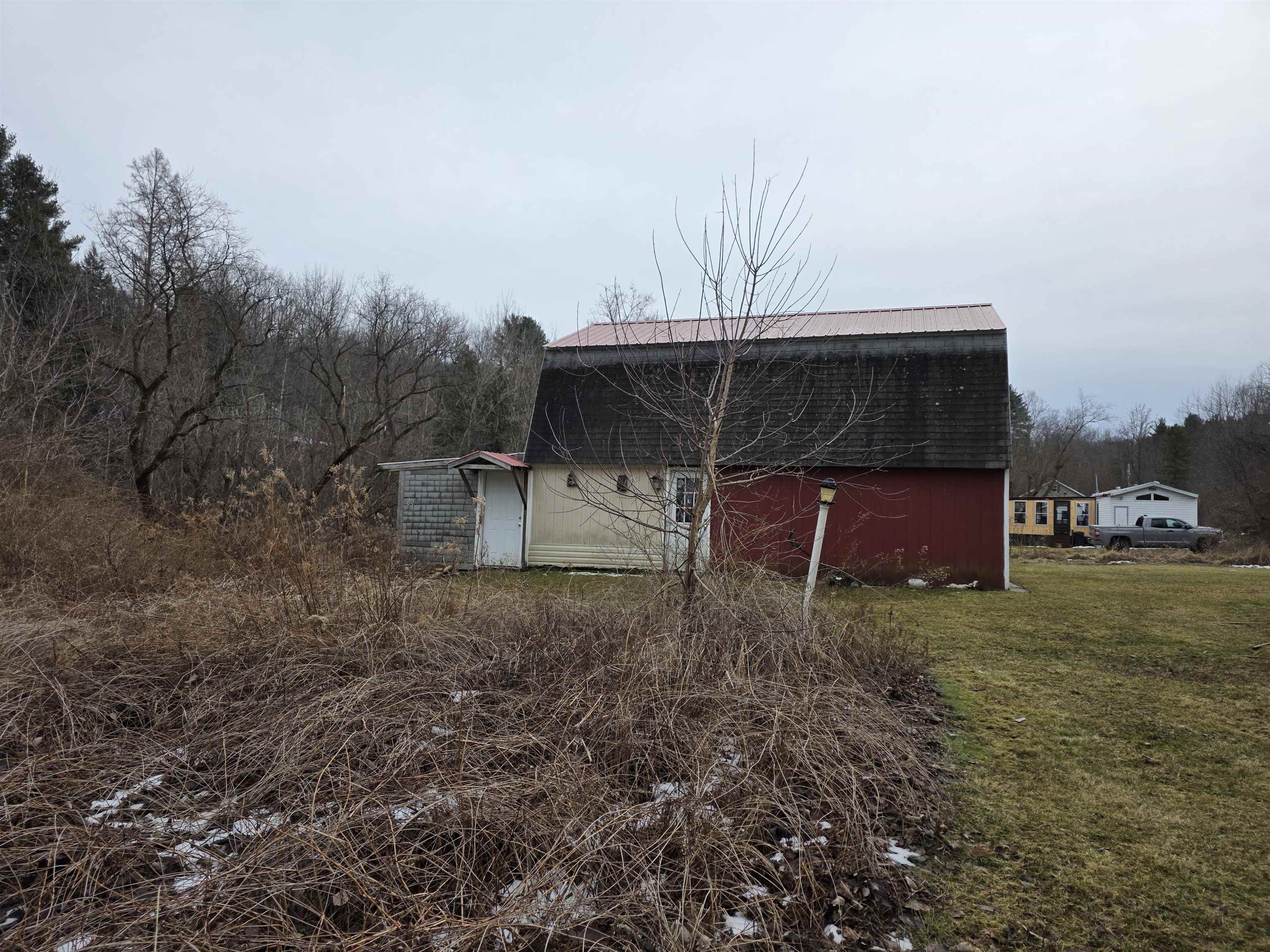 1488 Morgan Street Bennington, VT 05201 - Photo 3 of 13