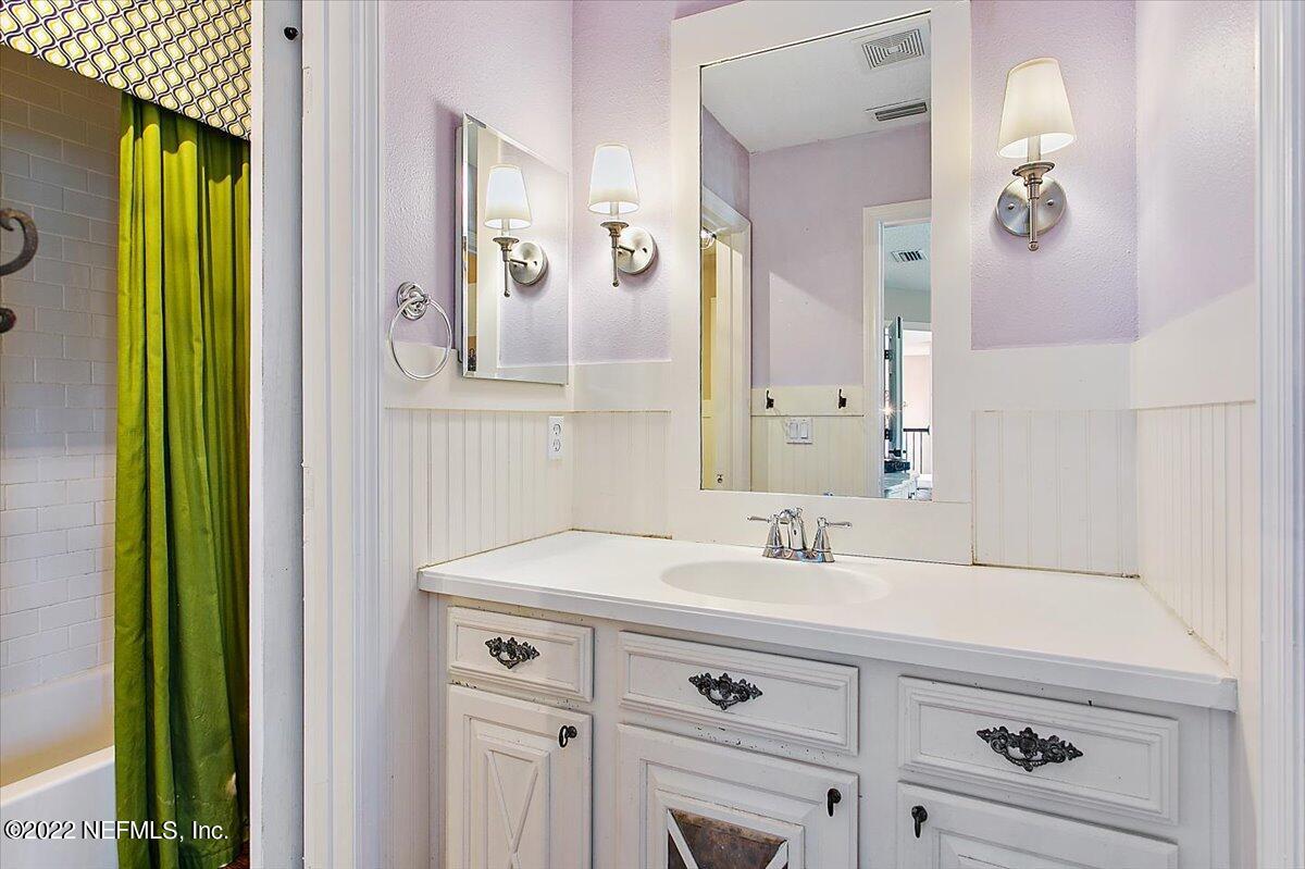 3144 East Banister Road St. Augustine, FL 32092 - Photo 23 of 43 23-Jack & Jill Bath