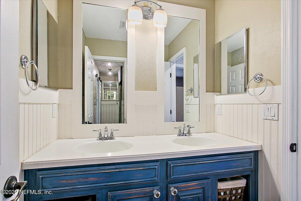 3144 East Banister Road St. Augustine, FL 32092 - Photo 24 of 43 24-Jack & Jill Bath