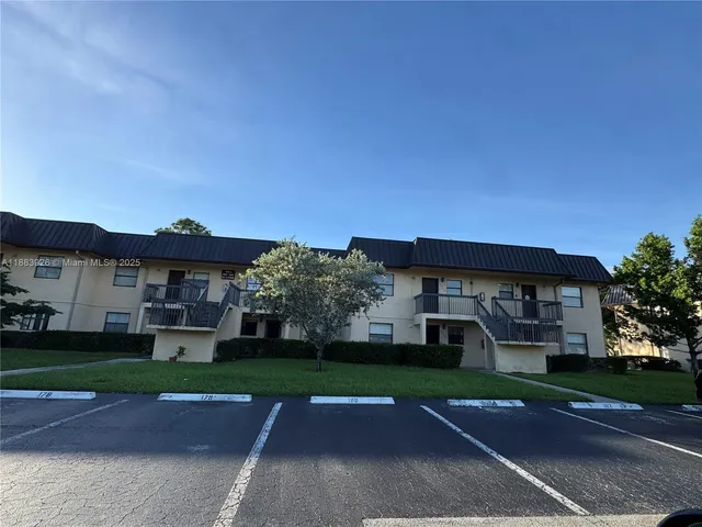 $248,000 | 142 Northwest 91st Avenue, Unit 104, Pembroke Pines, FL 33024