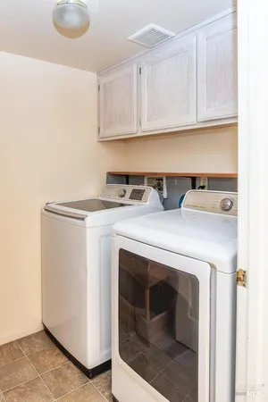 $829,000 | 7036 Edinburgh Court, Windsor, CA 95492