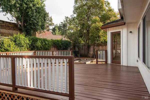$829,000 | 7036 Edinburgh Court, Windsor, CA 95492