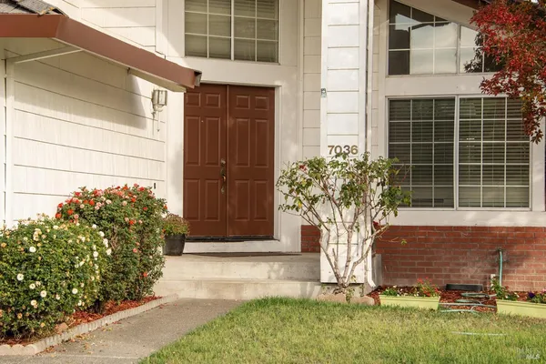 $829,000 | 7036 Edinburgh Court, Windsor, CA 95492