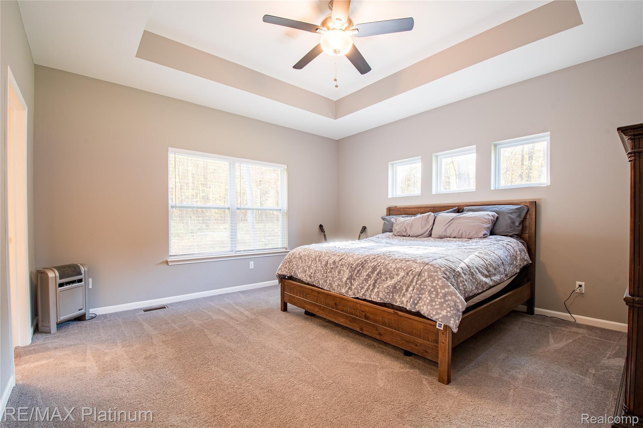 5590 Hartland Road Fenton, MI 48430 - Photo 16 of 46 5590 Hartland Rd HDR5.jpg