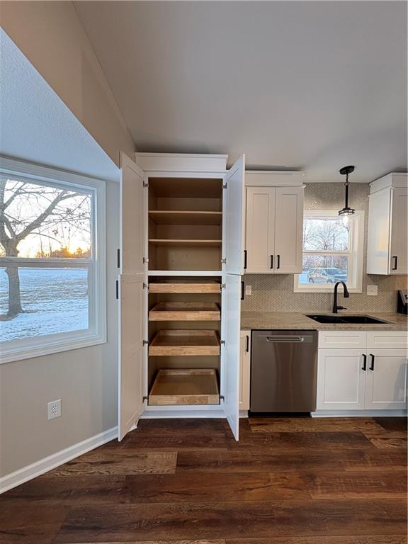 31179 Metcalf Road Louisburg, KS 66053 - Photo 7 of 24