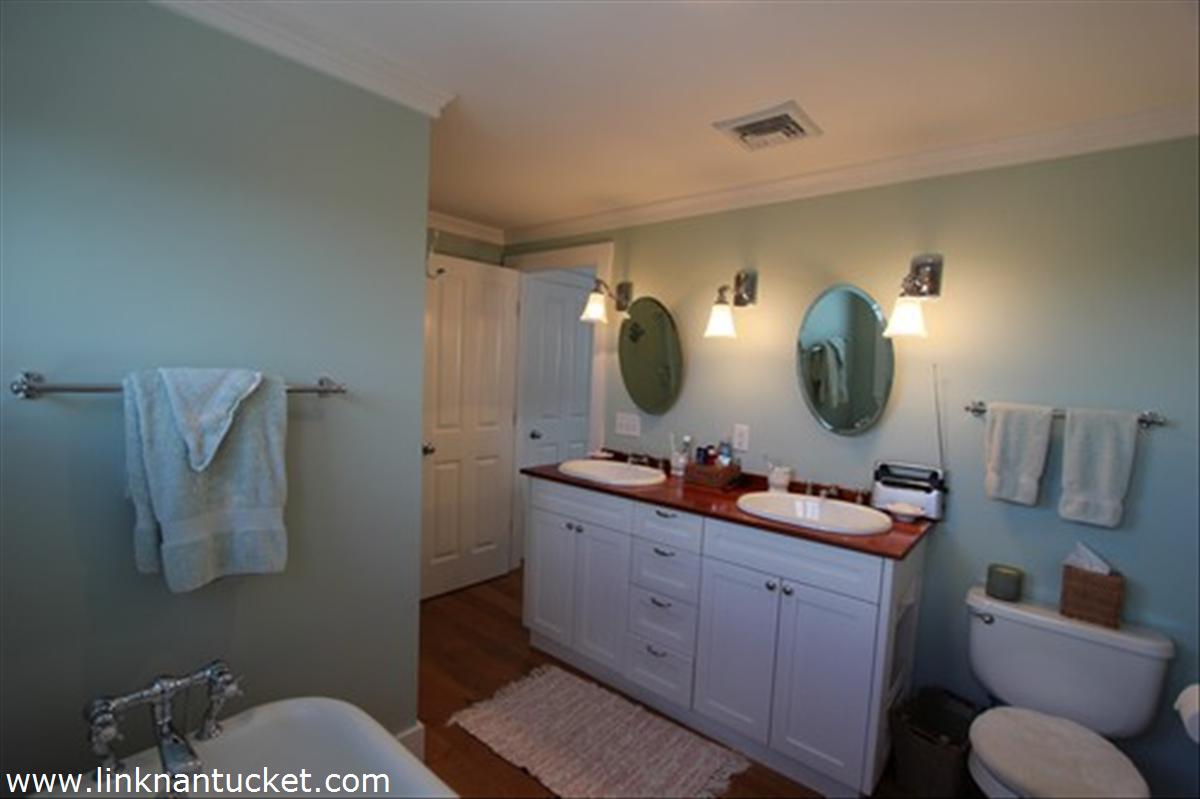 2 Maxey Pond Road Nantucket, MA 02554 - Photo 19 of 25 Gallery Image 19