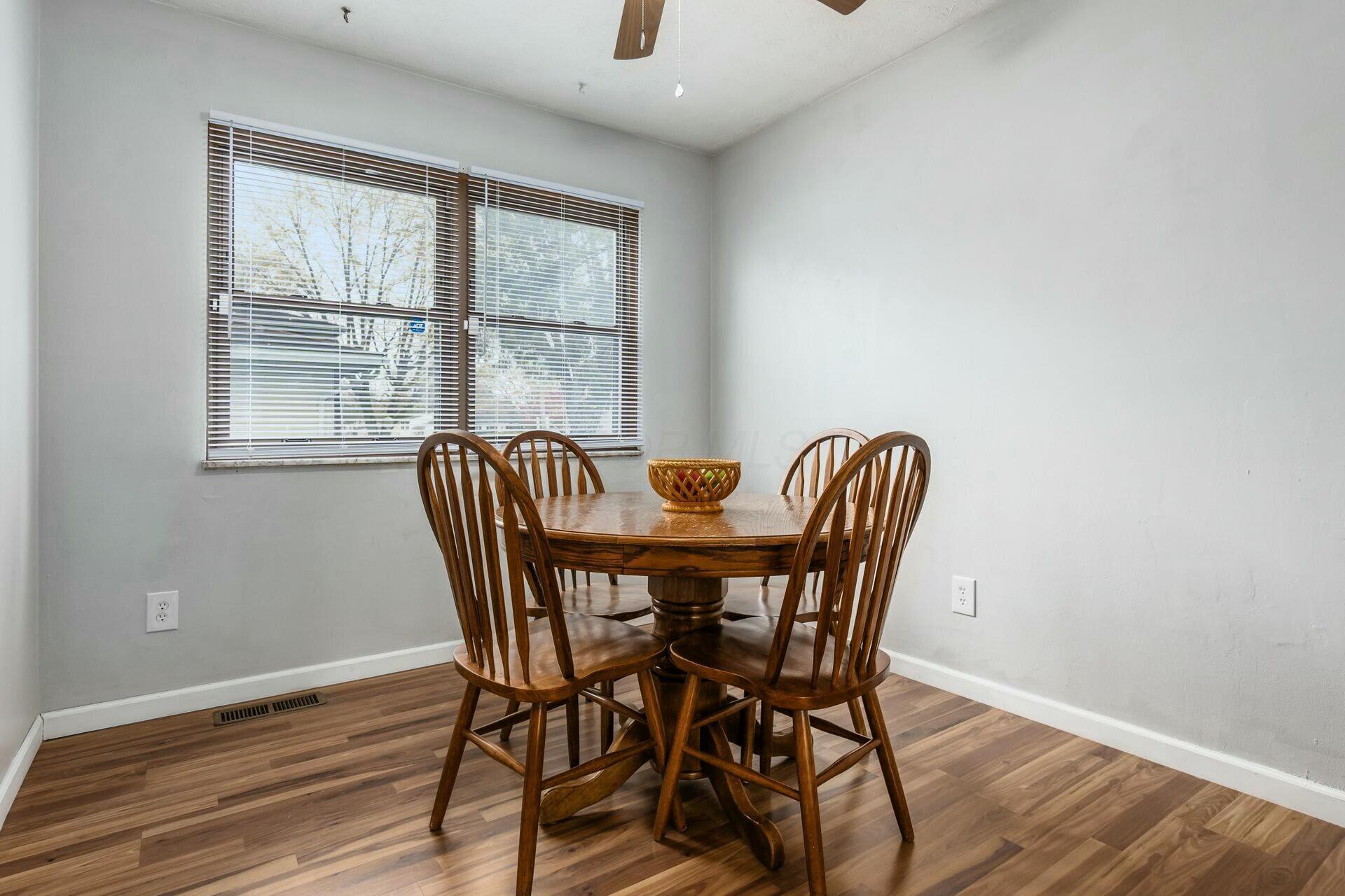 3020 Upton Road East Columbus, OH 43232 - Photo 11 of 47 dining room